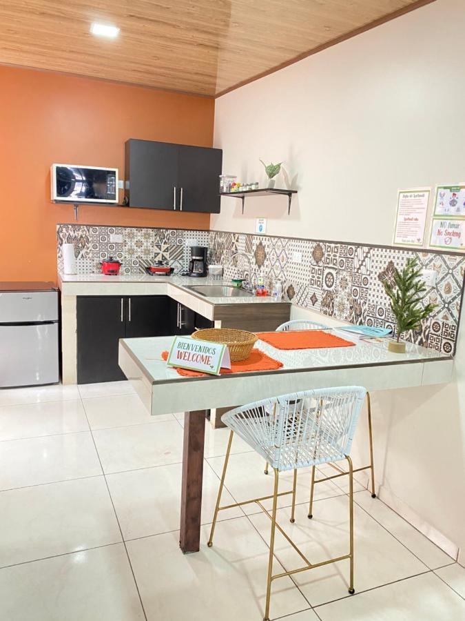 Pura Vida Apartment. 5 Min From Airport 阿拉胡埃拉 外观 照片