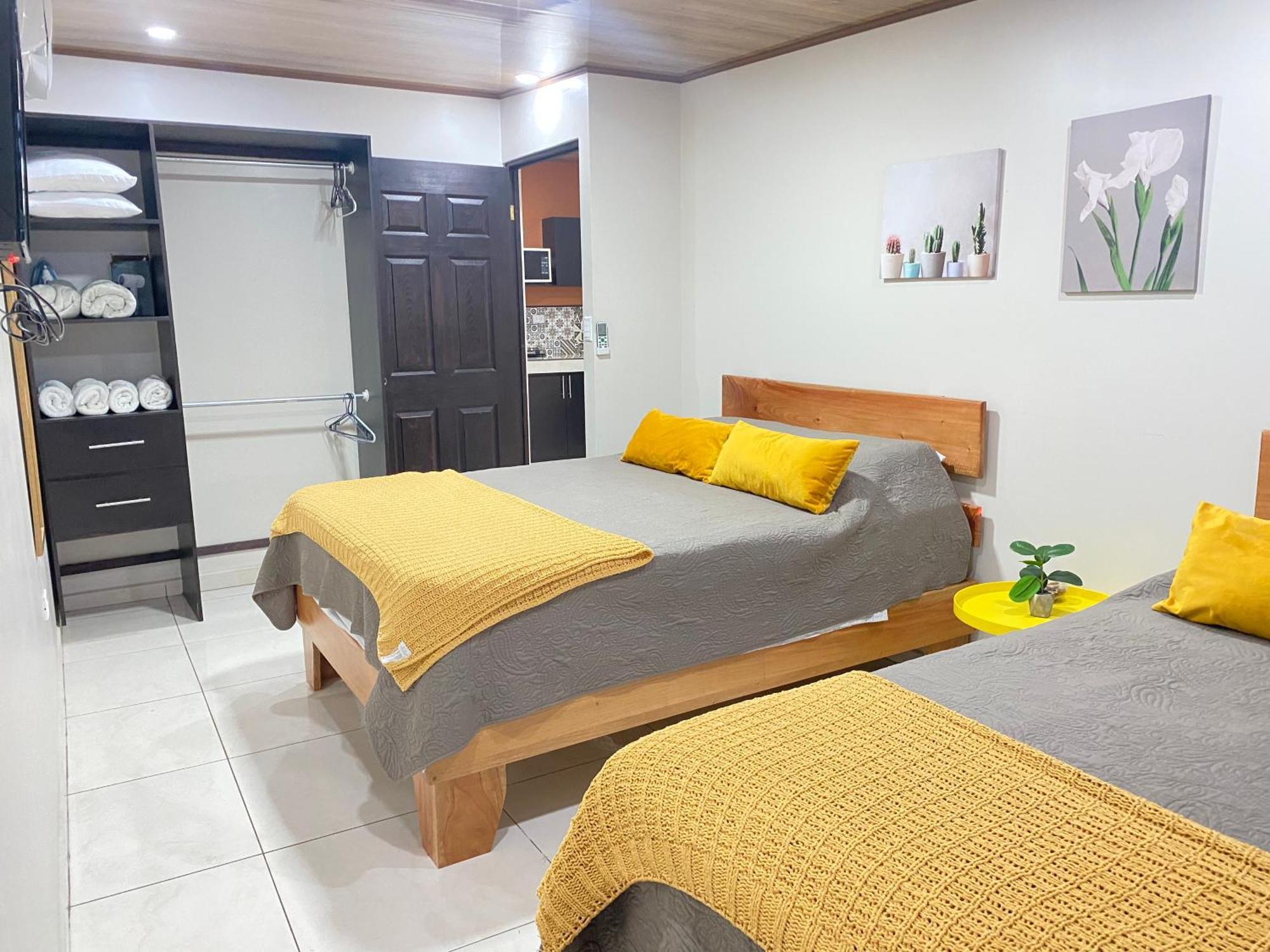 Pura Vida Apartment. 5 Min From Airport 阿拉胡埃拉 外观 照片